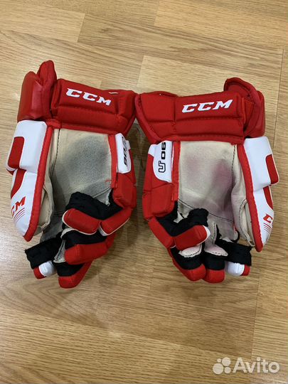 Краги хоккейные