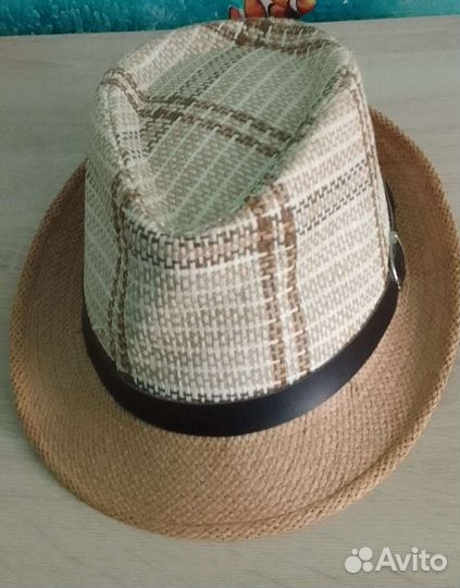 Пляжный головной убор