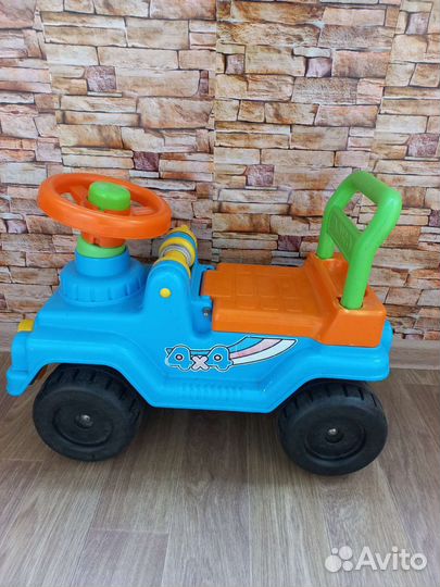 Детская машинка каталка