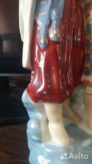 Статуэтка фарфоровая Майская ночь