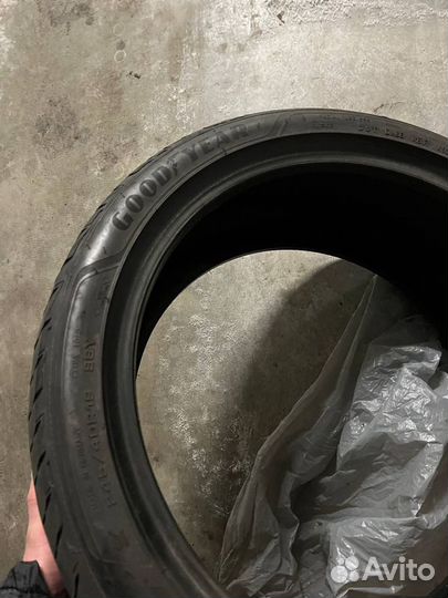 Goodyear Eagle F1 Asymmetric 3 245/40 R19 и 275/35 R19 100Y