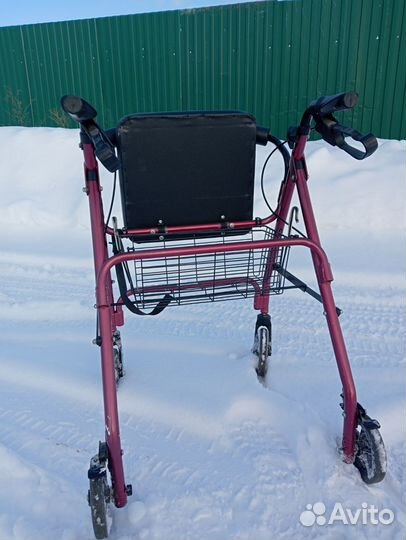 Ходунки для взрослых на колесах с сиденьем