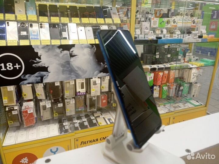 Samsung Galaxy A50, 4/128 ГБ