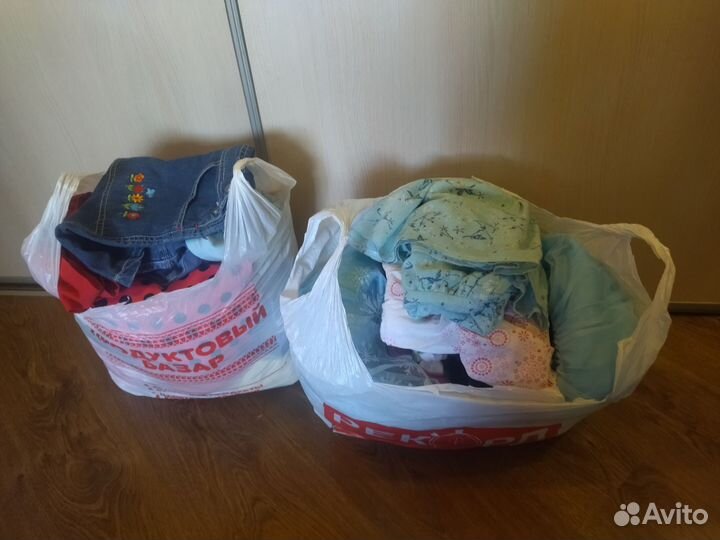 2 пакета одежды на девочку 6-8 лет