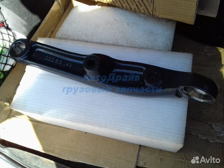 Рычаг Ивеко Дейли подвески левый 504207328