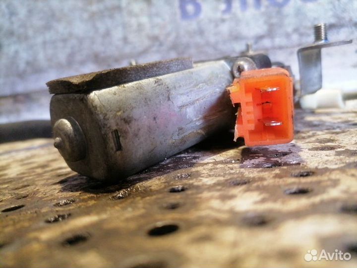 Стеклоподъемник электр. передний левый Dongfeng H3