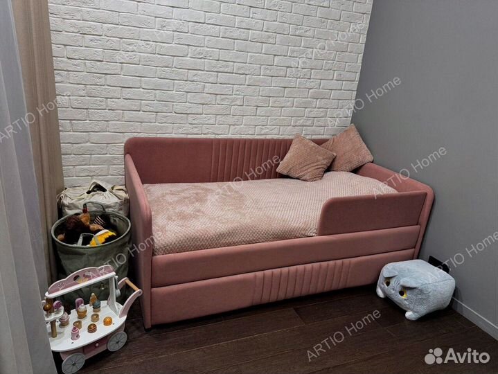 Детская кровать с ящиками