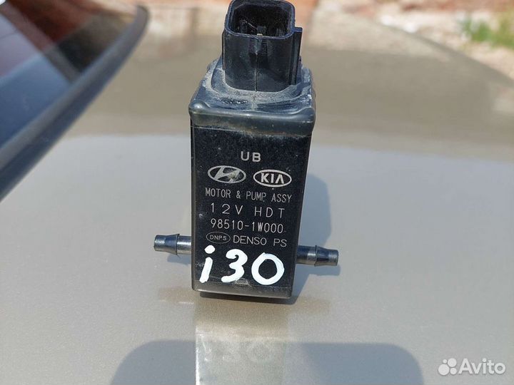 Моторчик омывателя стекла Hyundai i30,2 оригинал