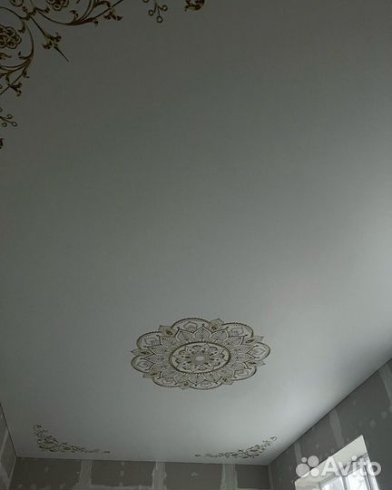 Натяжные потолки