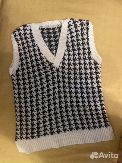 Жилетка для девочки школьная