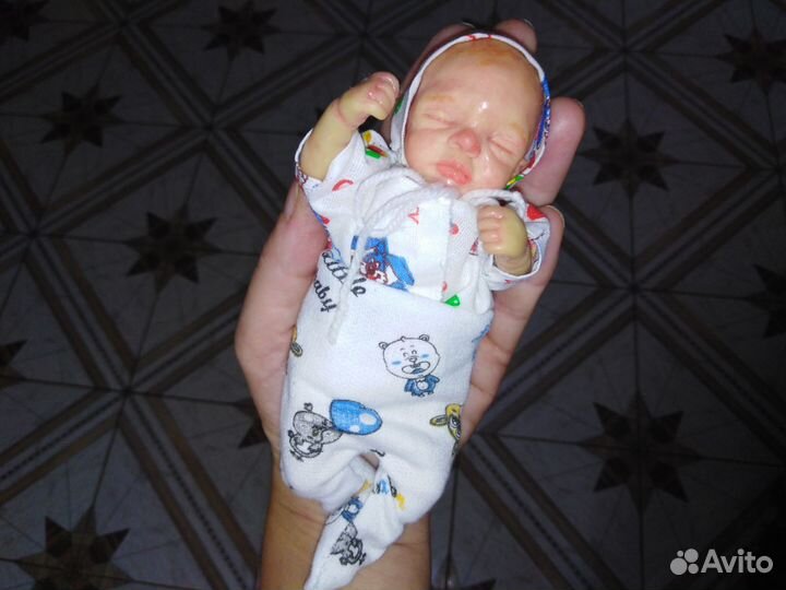 Кукла мини реборн младенец