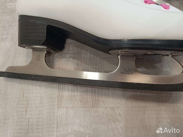 Коньки для девочки 33-34 размер