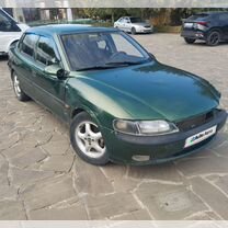 Opel Vectra 1.6 MT, 1997, битый, 320 333 км, с пробегом, цена 145 000 руб.