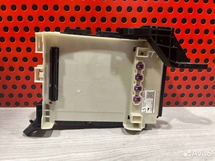 Блок предохранителей Lexus Rx 4 450Н 2021