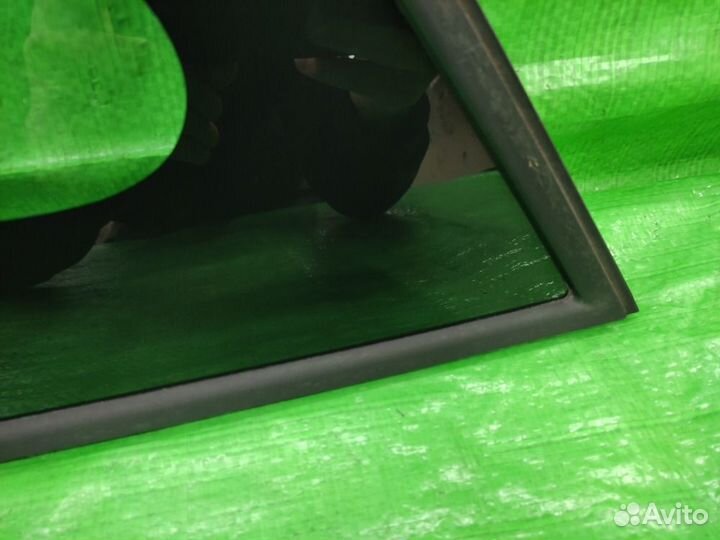 Стекло глухое прав. зад. Hyundai Tucson