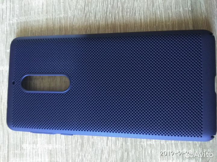 Чехлы для смартфонов