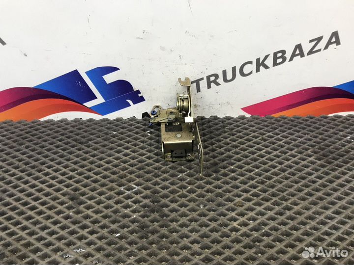 81626806122 Замки двери передней правой Man TGX