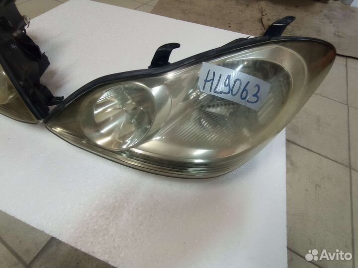 Фара toyota ipsum ACM21