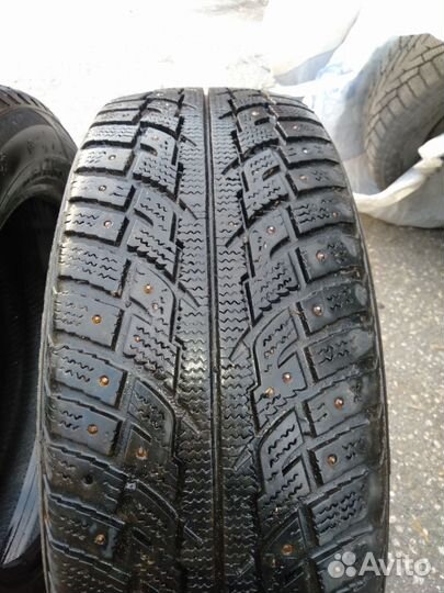 Kumho I'Zen RV Asymmetric 215/60 R17 100T