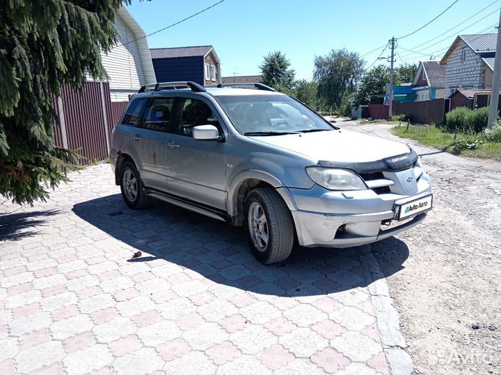 Mitsubishi Outlander 2.4 AT, 2003, 266 000 км