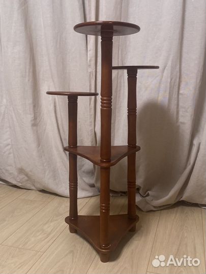 Подставка под цветы, дерево - покрытое лаком