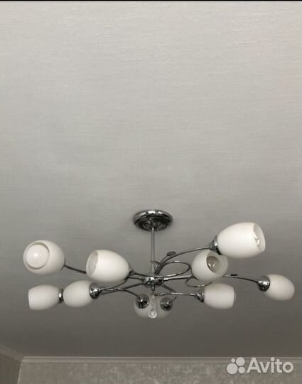 Люстра потолочная на 10 лампочек