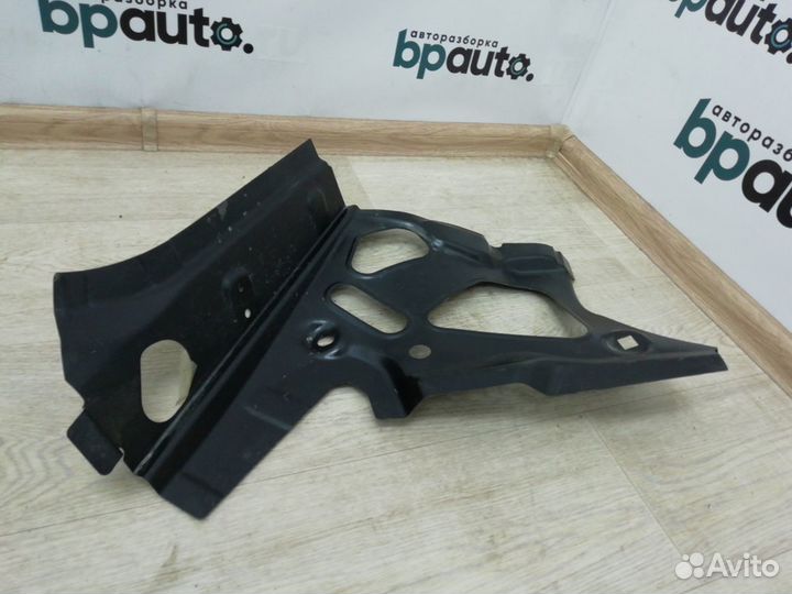 Усилитель стойки C 8X3 809 588 Audi A1