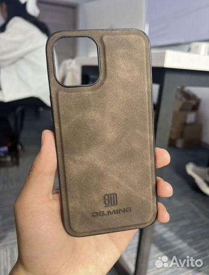 Чехол на iPhone 14Pro