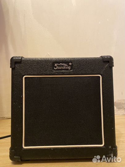 Комбоусилитель soundking G10R