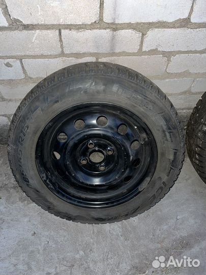 Pirelli ice zero 185 65 r15 92t с дисками