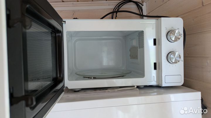 Микроволновка gorenje MO20E1W