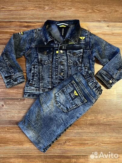 Джинсовый костюм для мальчика 104