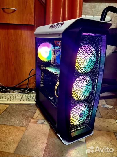 Мощный игровой пк gtx 1070 8gb, i7, 16gb,ssd