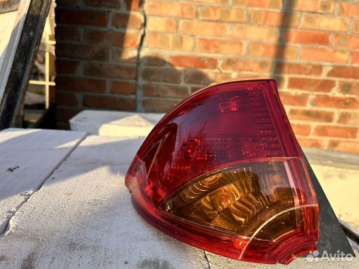 Фонари задние