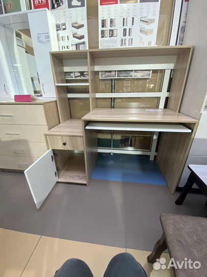 Компьютерный стол новый