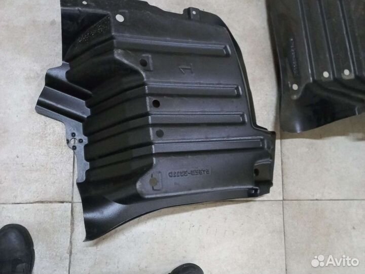 Пыльник бампера задний Toyota Camry V70 2018