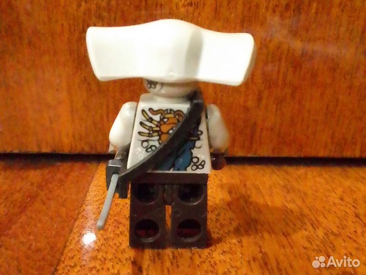 Lego минифигурка Маркус - проклятый пират