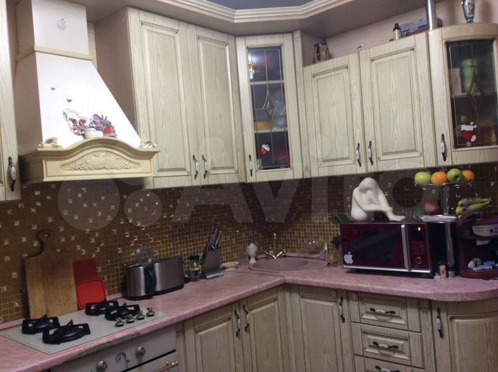 4-к. квартира, 76,2 м², 1/9 эт.