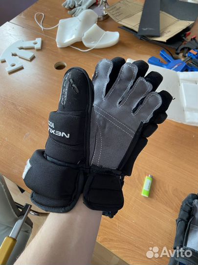 Замена ладошек на хоккейных перчатках