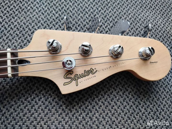 Бас гитара Squier Precision Special