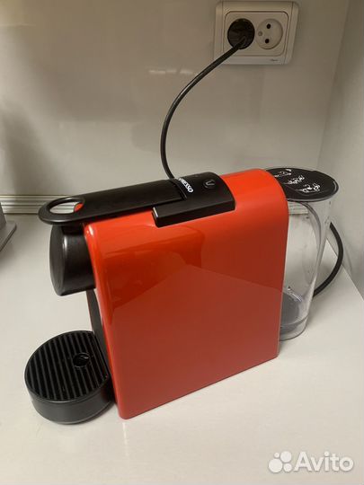 Кофемашина капсульная Nespresso essenza mini EN85