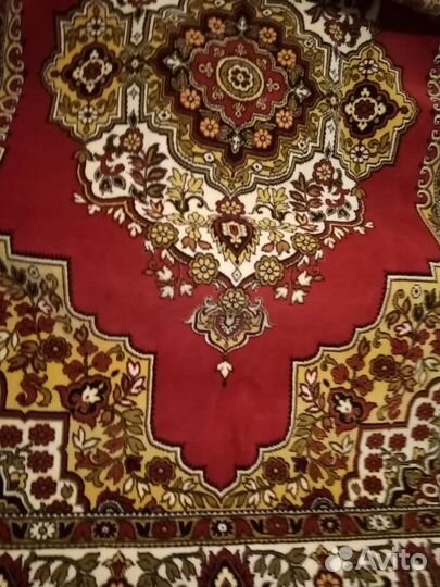Ковер в хорошем состоянии