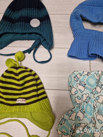 Набор шапок на осень