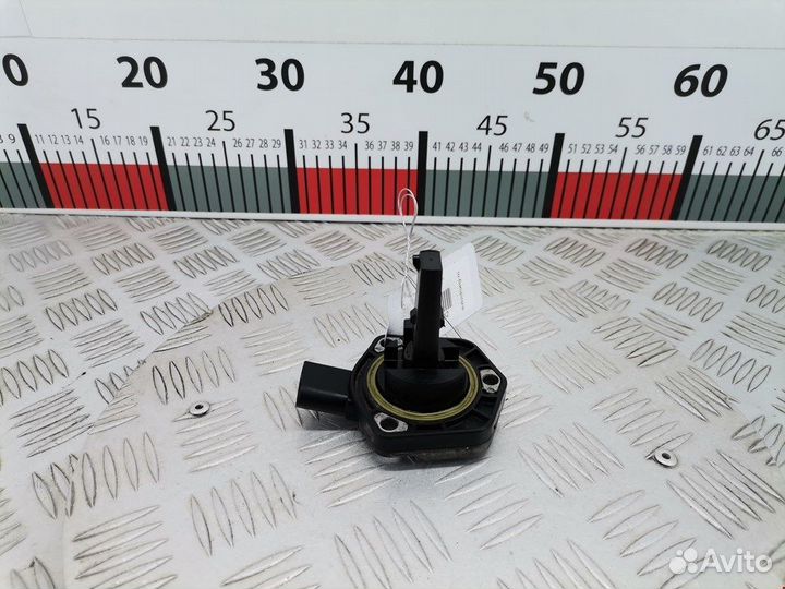 Датчик уровня масла Volkswagen Bora