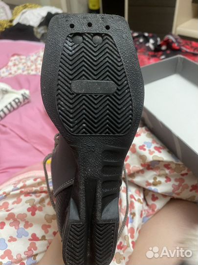 Лыжные ботинки