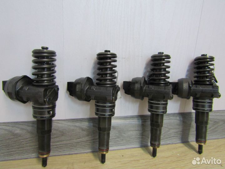 Форсунка топливная Фольксваген Туарег 5.0 BLE