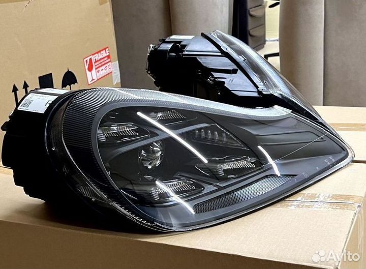 Фары светодиодные Порш Кайен 957