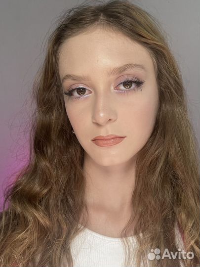 Визажист Бровист