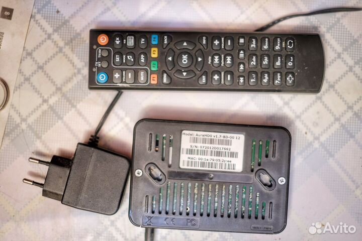 Медиа-приставка aura HD iptv