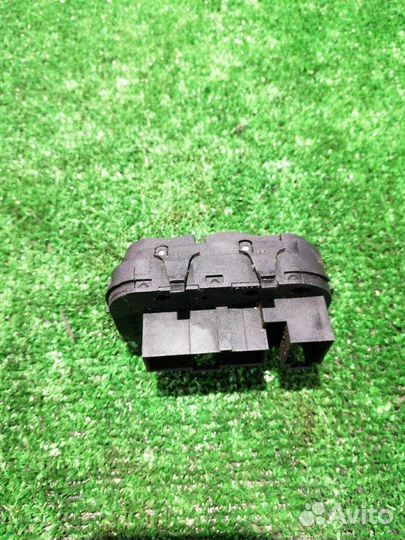 Блок управления стеклоподъемниками Ford Focus 1